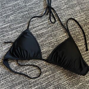 Aerie NWOT Black Triangle Bikini Top sz medium